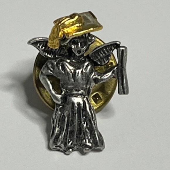 VTG Graduation Angel w/Diploma & Cap Pewter Lapel Vest Hat Pin .5"x.75" - Picture 3 of 13